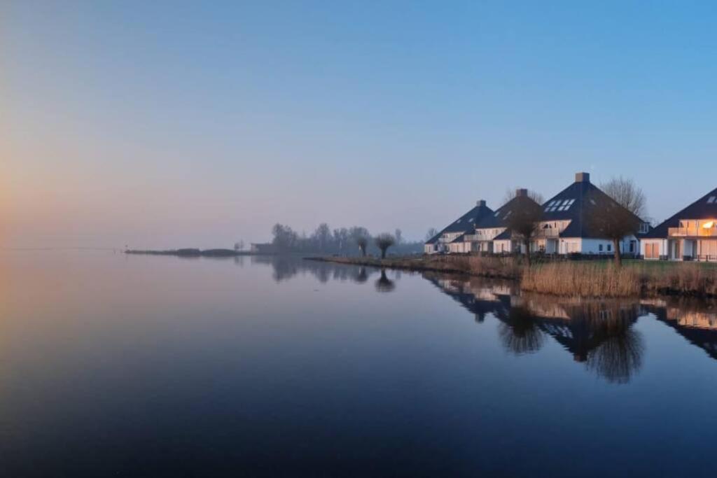 'T Paviljoenhus Bij Sneekermeer Offingawier Kültér fotó